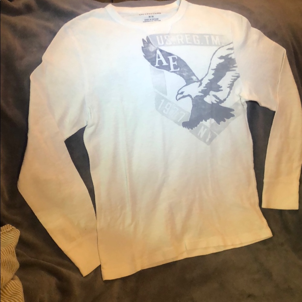 A.E long sleeve white shirt
